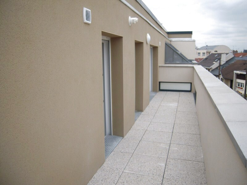 REIMS - RUE FLIN DES OLIVIERS - TYPE 2 AVEC TERRASSE ET PARKING VENDU LOUE